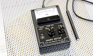 MAGNIX GAUSS METER （日本製）